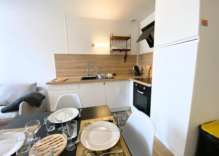 A L'universite - Centre- La Conciergerie Apartment *