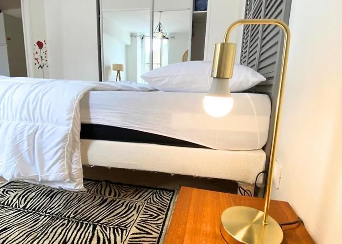 A L'universite - Centre- La Conciergerie Apartment